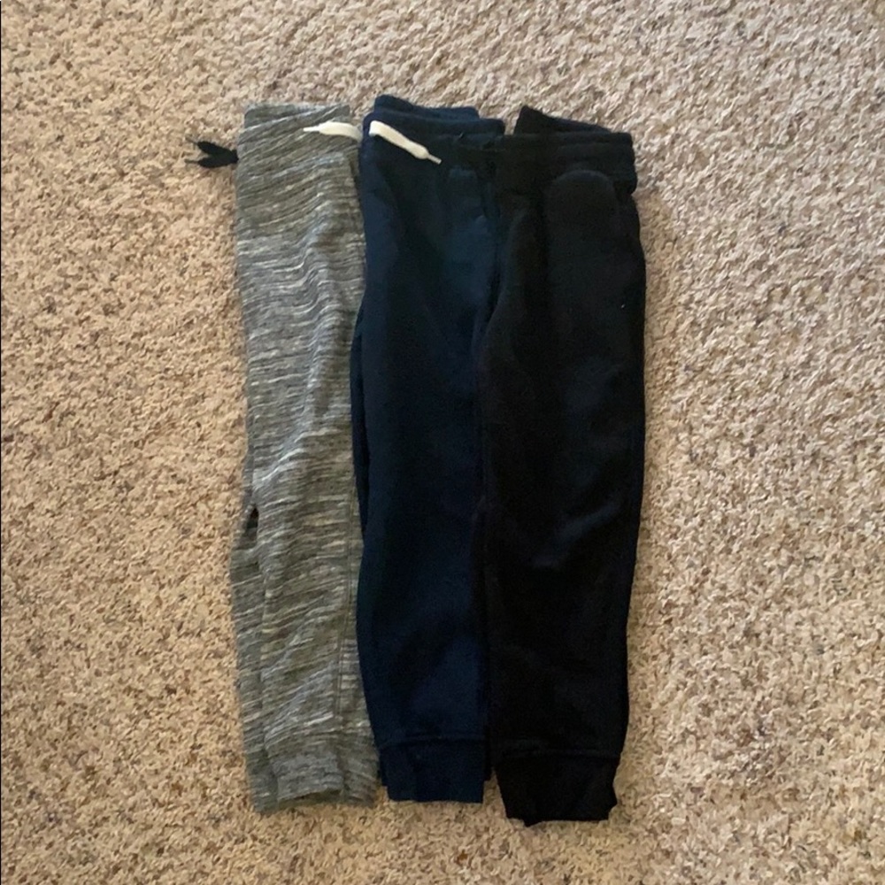 Set of 3 boys jogger sweatpants.